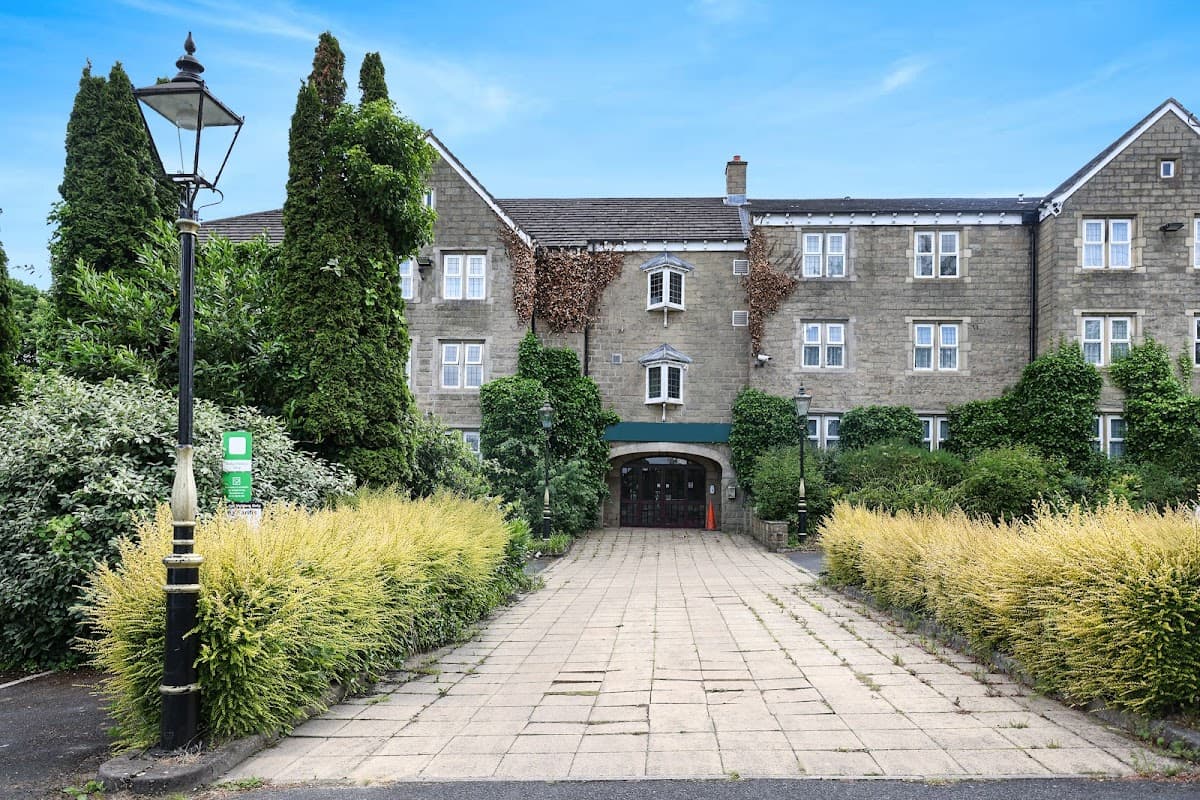 Accommodation at OYO Tong Park Hotel in tong