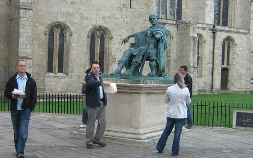 Treasure Hunt Fun - Tour in york