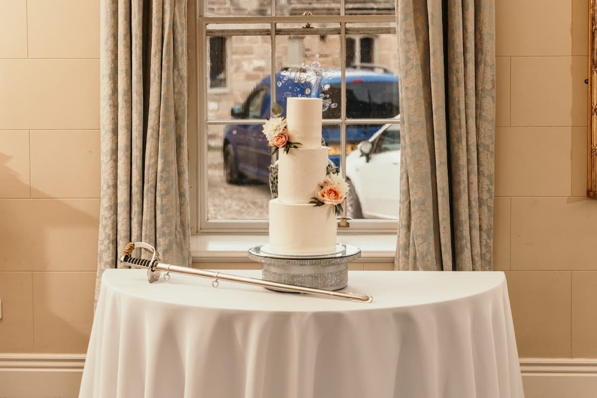 LinnaCakes - Bakers in wakefield