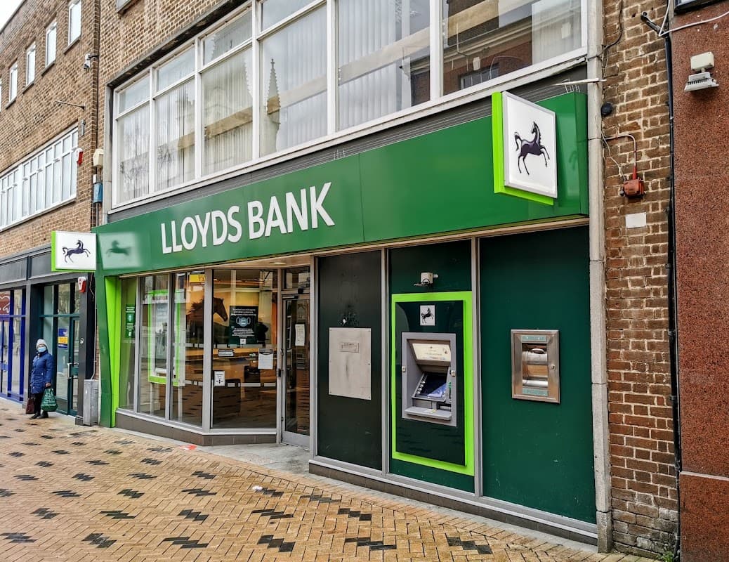 Lloyds Bank - Banks in wakefield