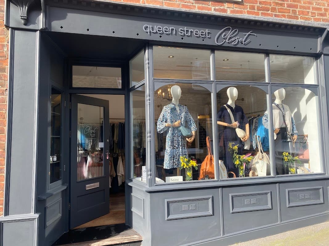 Queen Street Closet - Clothes Shops in wakefield
