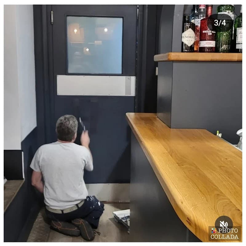 Simply Decorators - Painters & Decorators in wakefield