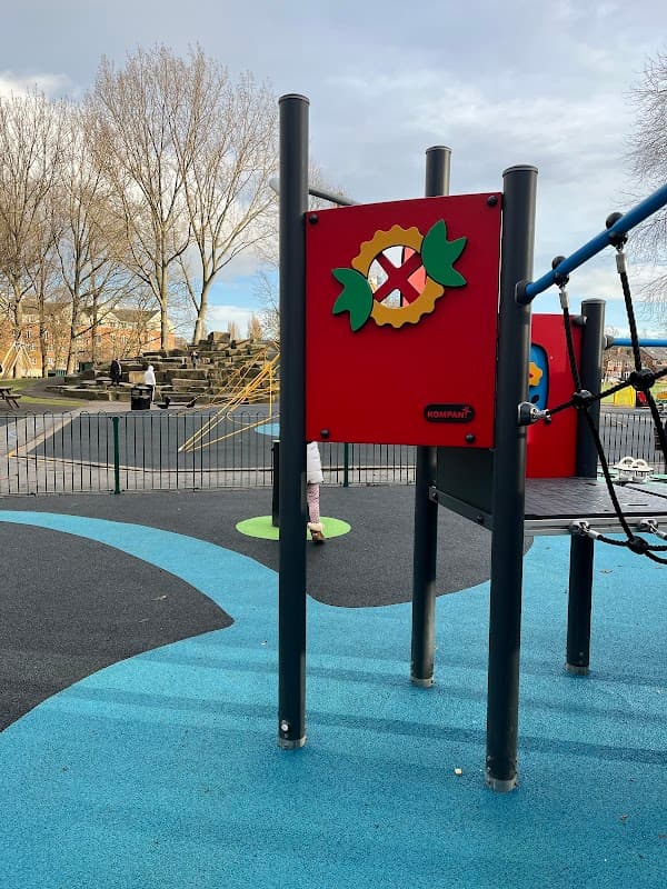 Thornes Park Playground - Playgrounds in wakefield
