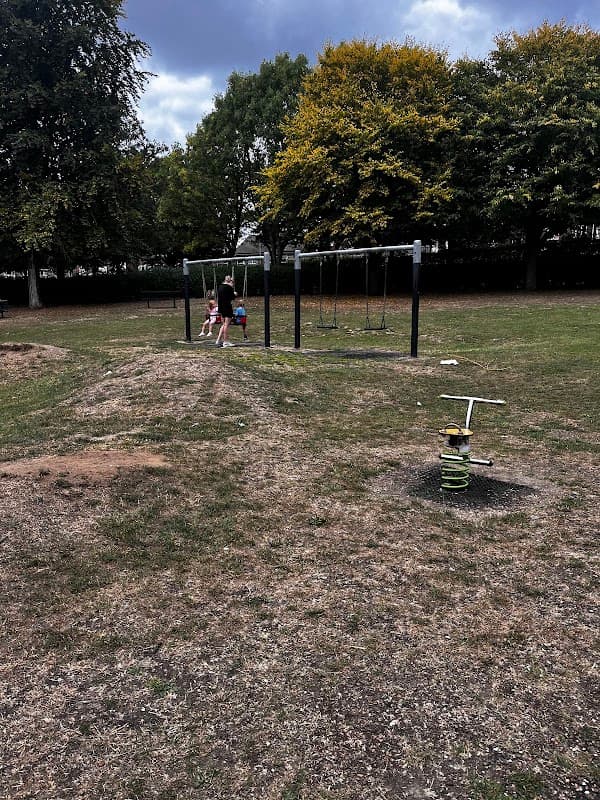 Wrenthorpe Park Play Area - Playgrounds in wakefield
