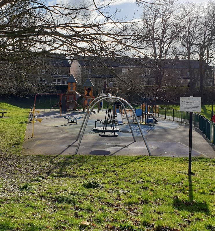 Playground Sandringham Park - Playgrounds in wetherby