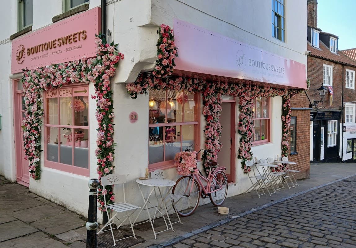 Cafe Boutique Sweets in whitby