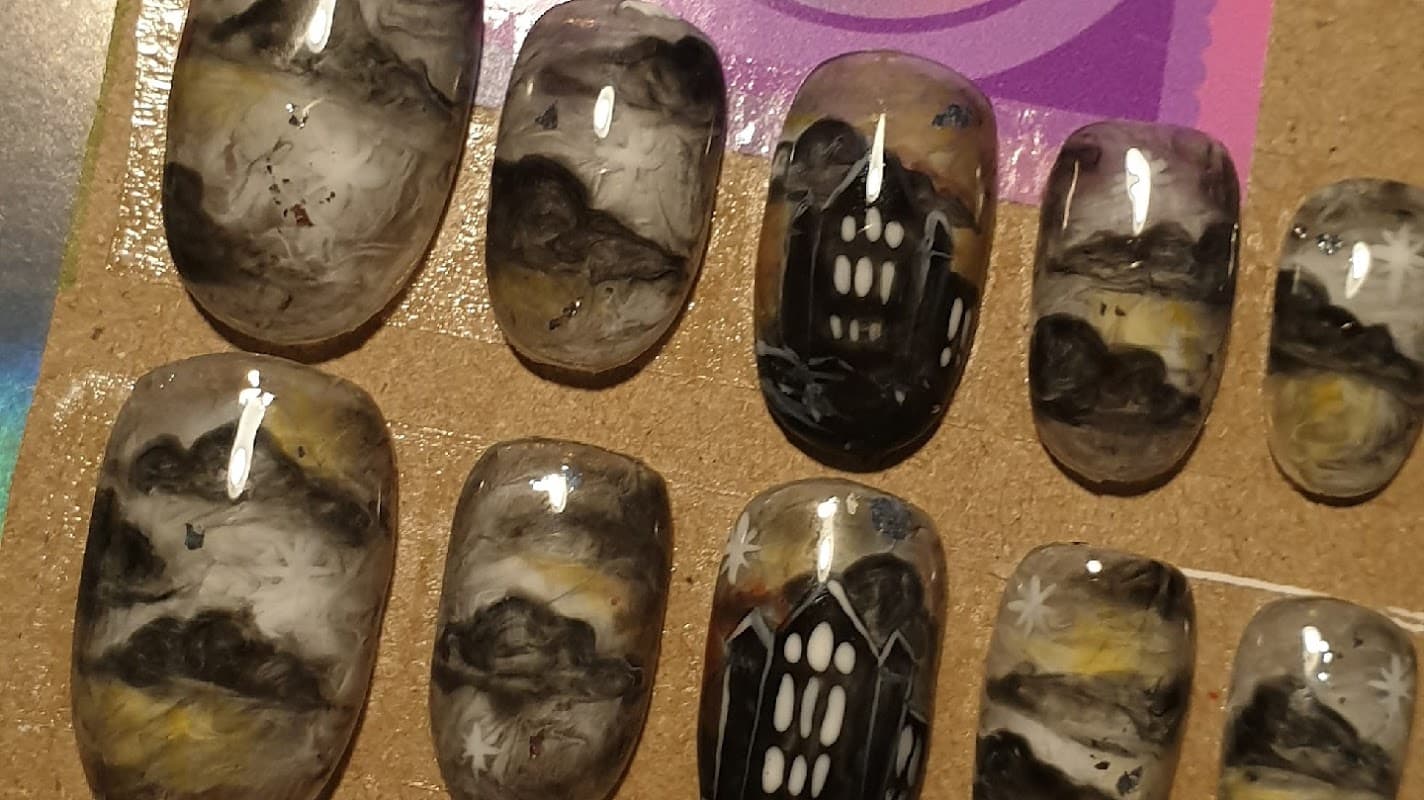 Coco Queen - Beauty Salons in whitby