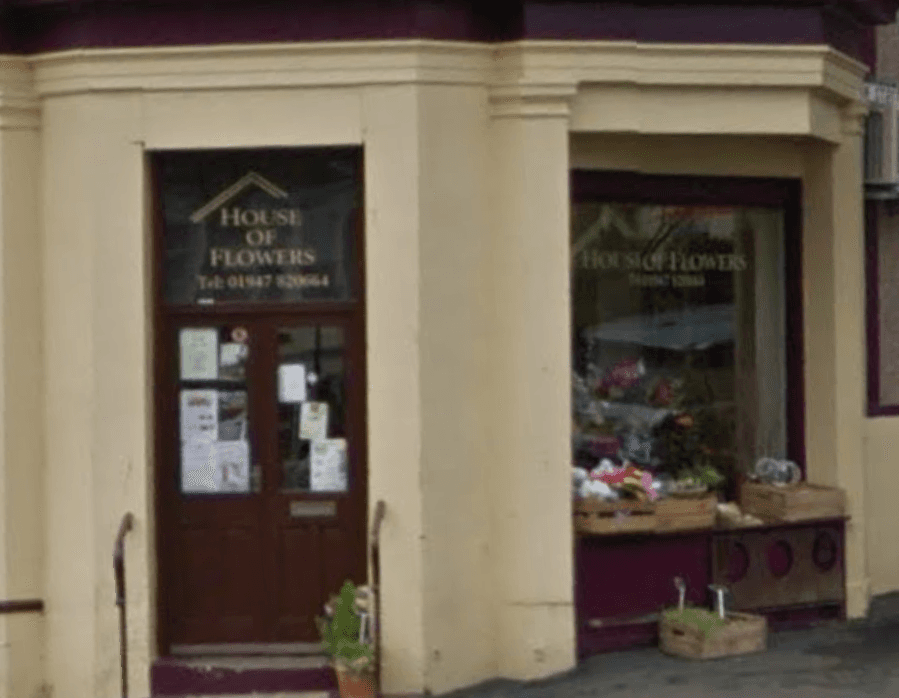 House Of Flowers - Florists in whitby