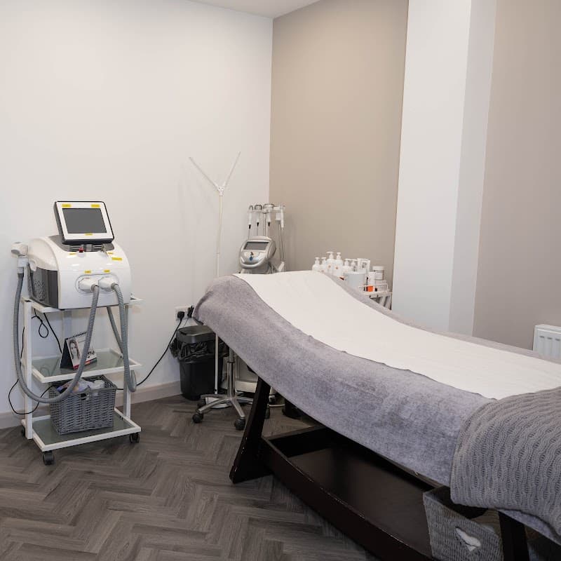 Kristy's - Beauty Salons in whitby