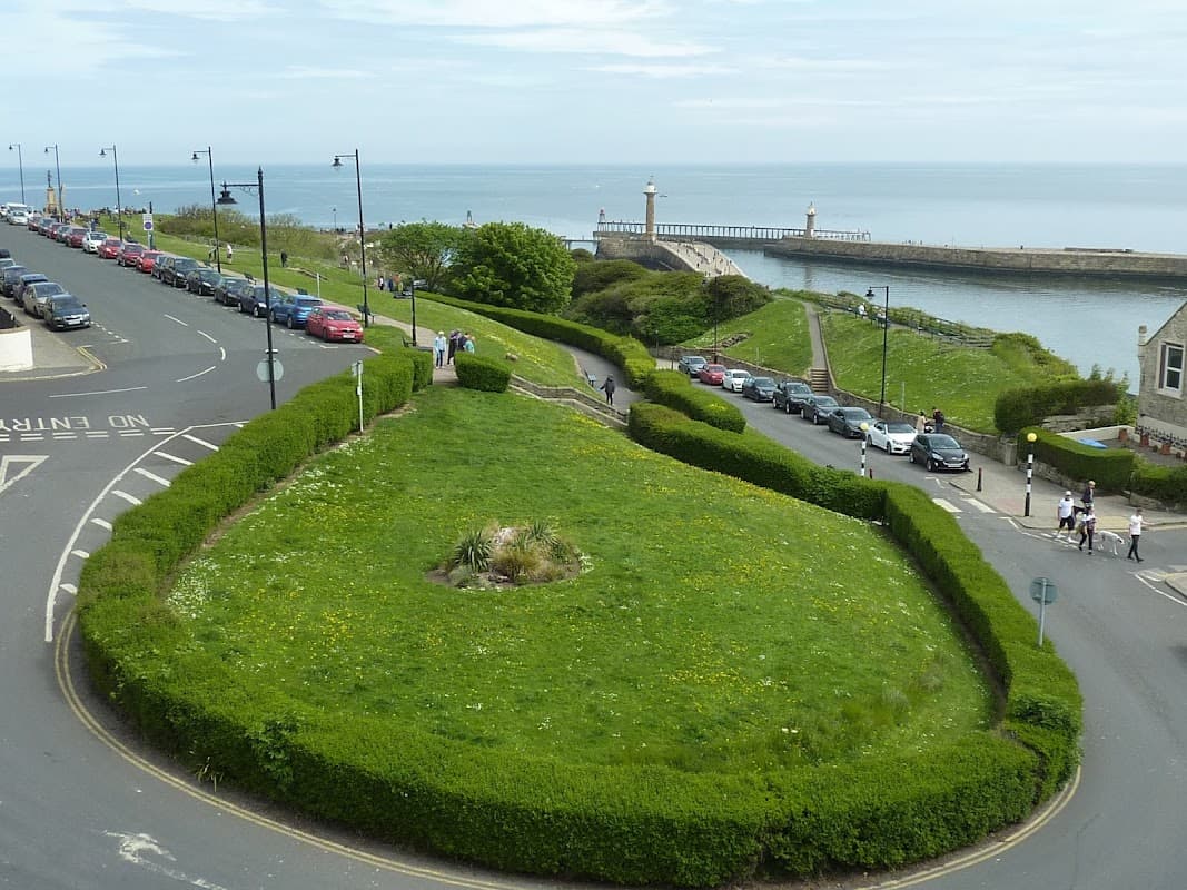 Lavinia House - Book direct for best prices - Guest House in whitby