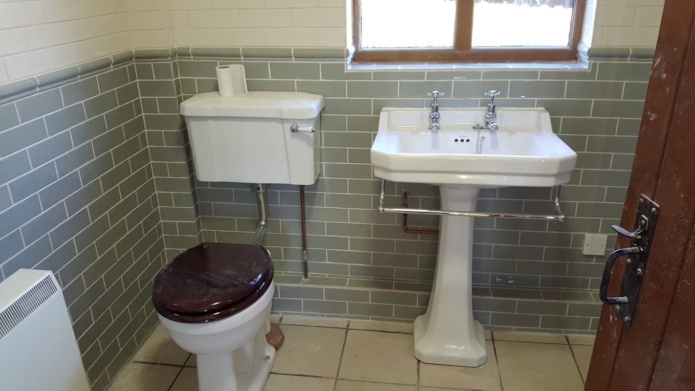 M Hunter (Plumbing & Electrical) - Plumbers in whitby