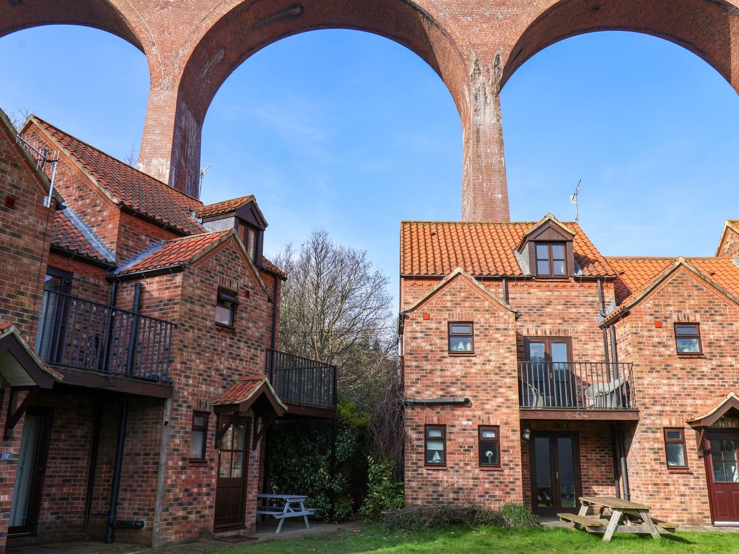 No.15 Riverside Walk (Mallard), Whitby, Yorkshire