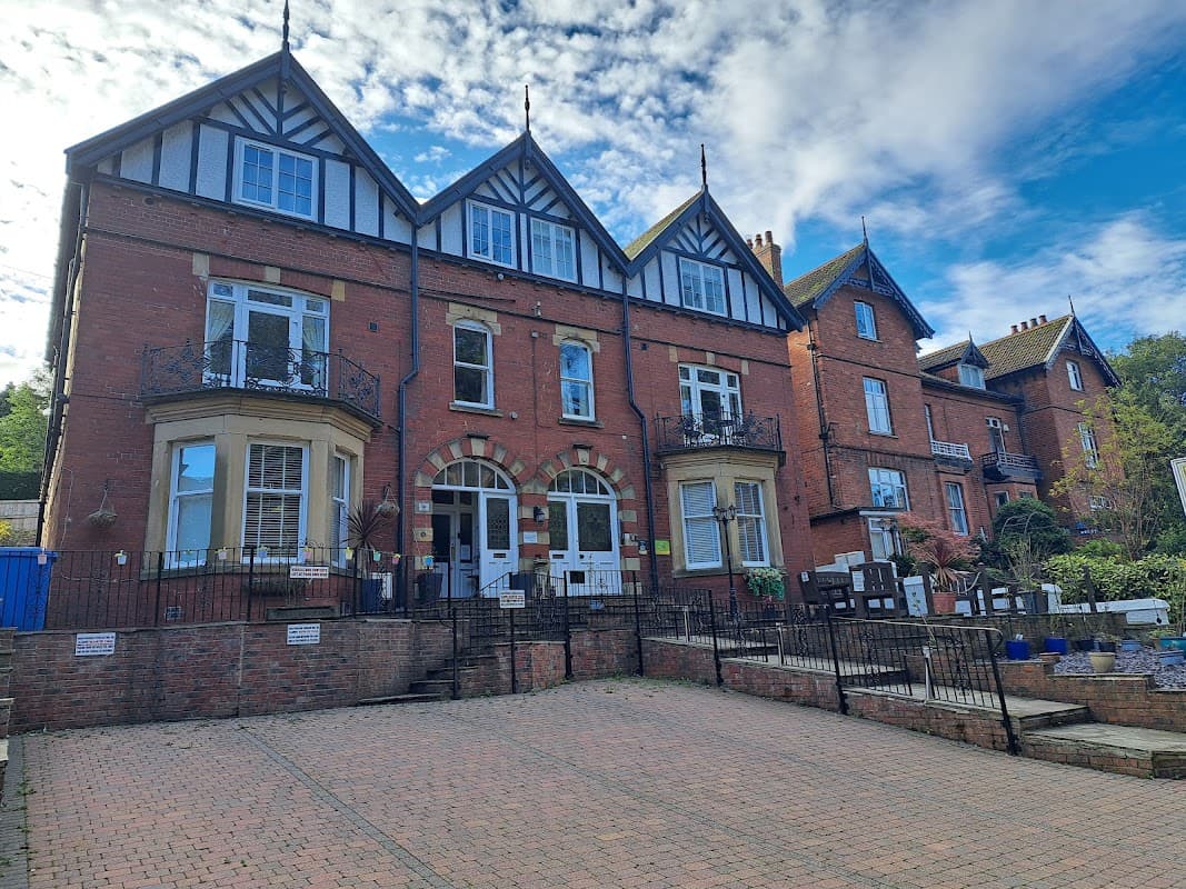 Rylstone Mere - Guest House in whitby