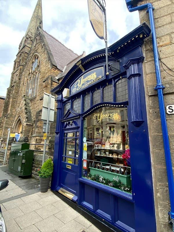Youngs Jewellers - Jewellers in whitby