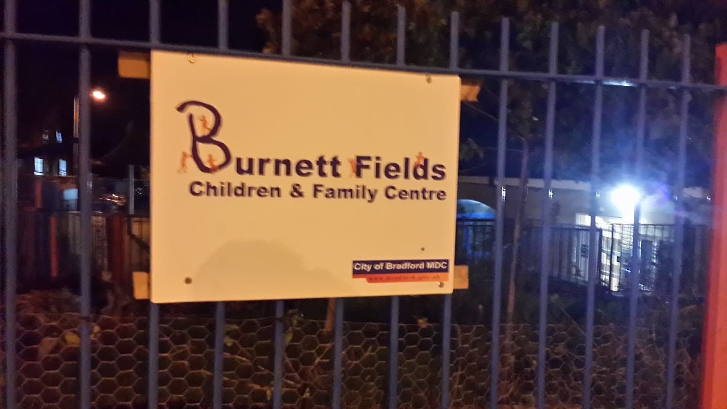 Burnett Fields Children & Family Centre Children's Place Day Nurseries