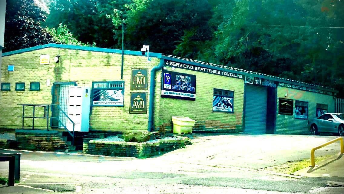 H M I AUTO CENTRE