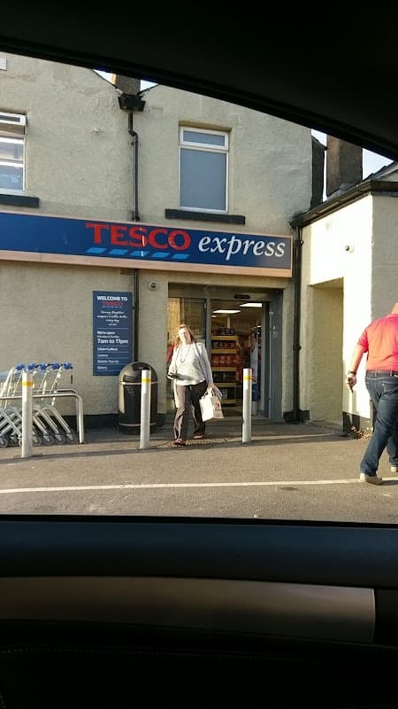 Tesco Express - Supermarkets in woodhouse