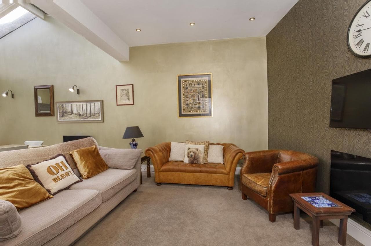 Accommodation at 1 The Kings within the City Walls in york