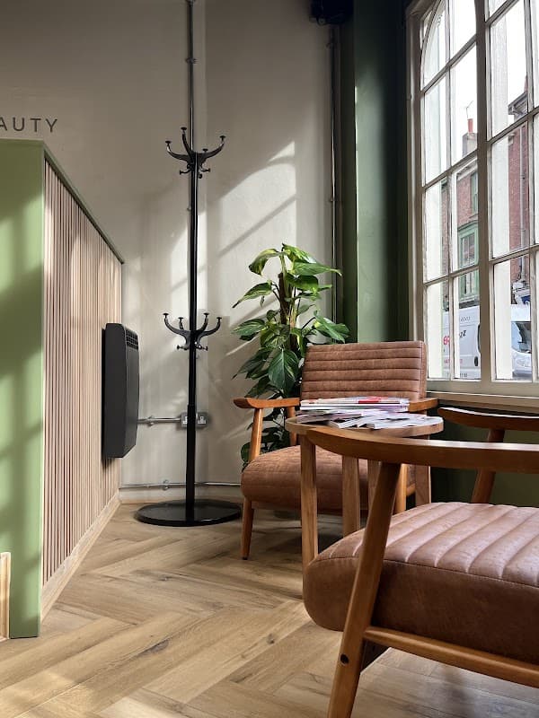 Bird House Hair and Beauty Ltd - Hair Salons in york