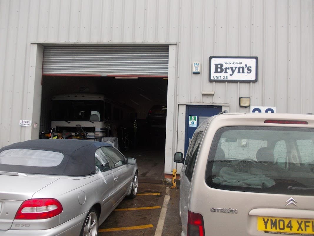 Bryn's Garage - Garages in york