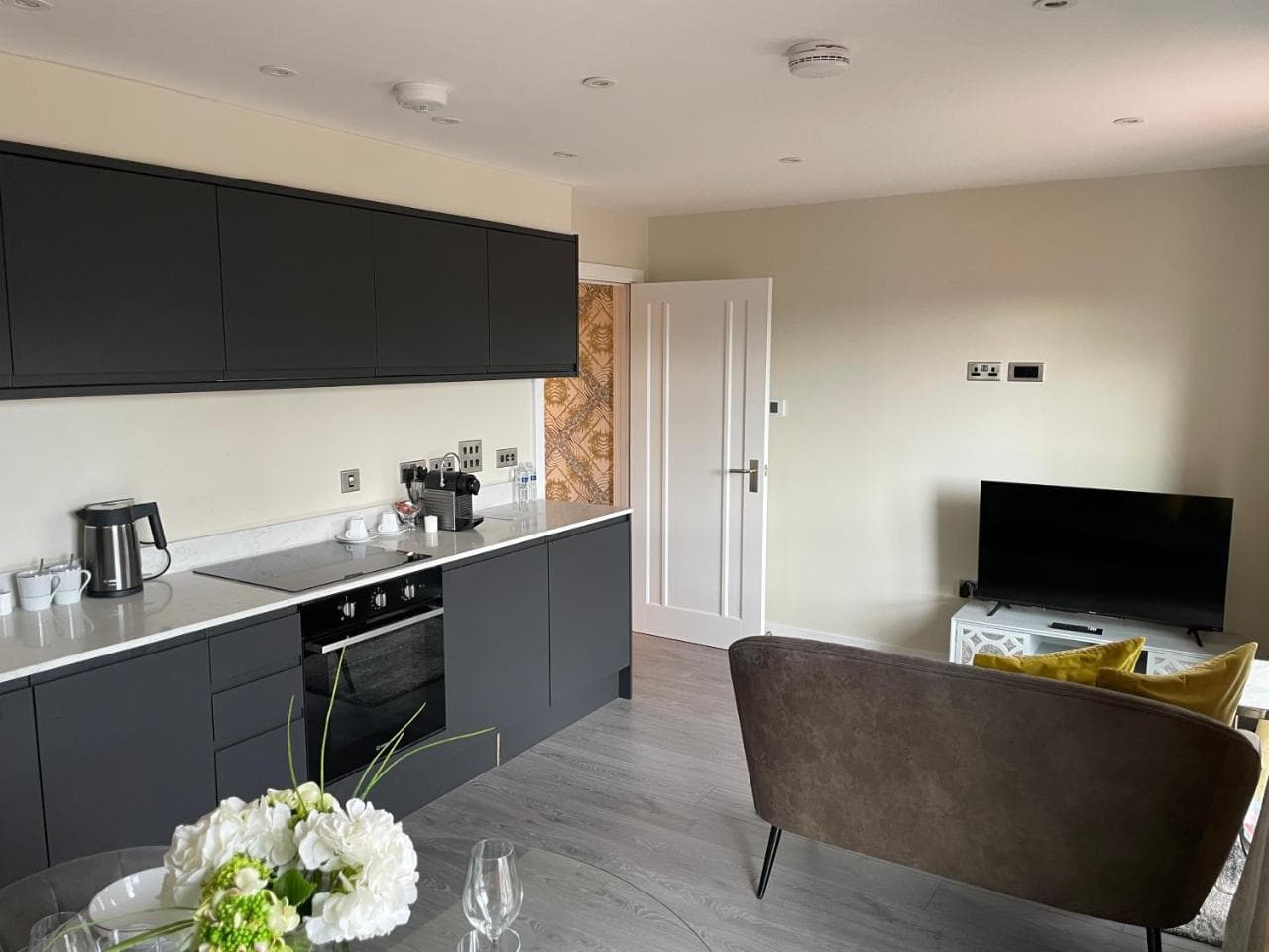 Central Modern Flat, York, Yorkshire