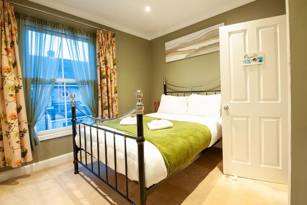 Accommodation at Clifford House - 4 Bed Home Within The City Walls in york