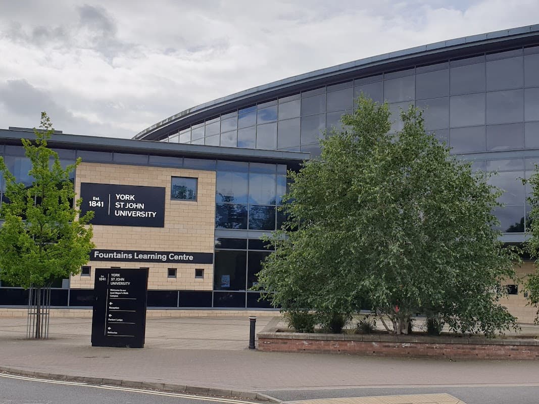 De Grey Court, York St John University - Universities in york