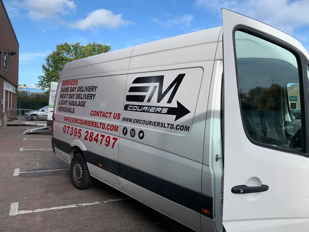 EM Couriers Ltd - Couriers in york