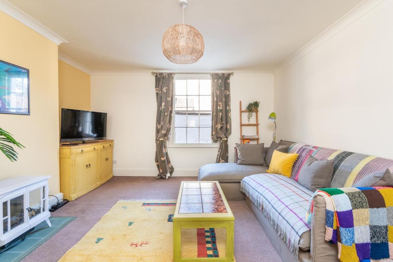 Flat 2 Peter Lane Cosy 1-Bed Flat in the Heart of York City Centre - Pass the Keys, York, Yorkshire