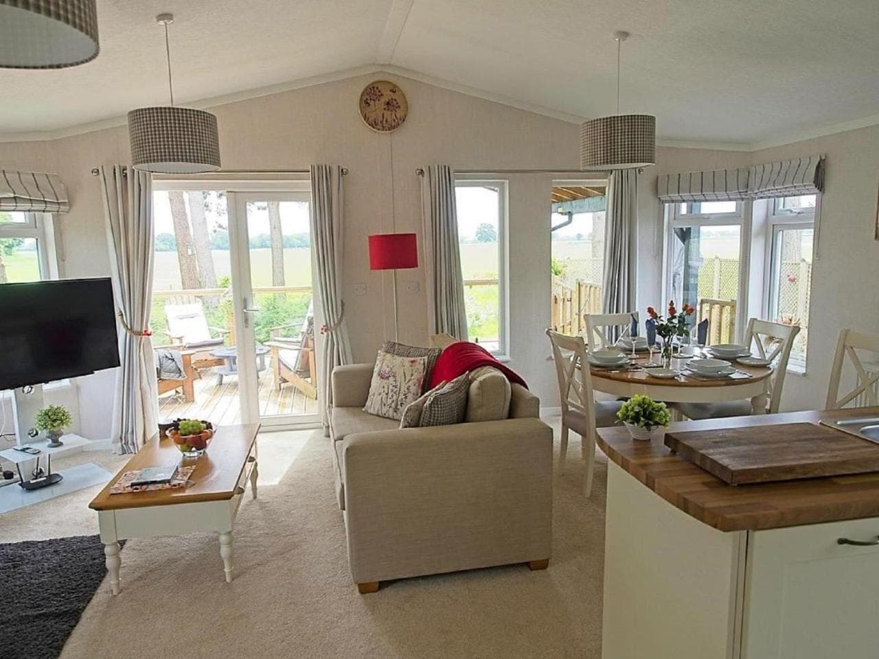 Hollicarrs - Wildflower Lodge, York, Yorkshire