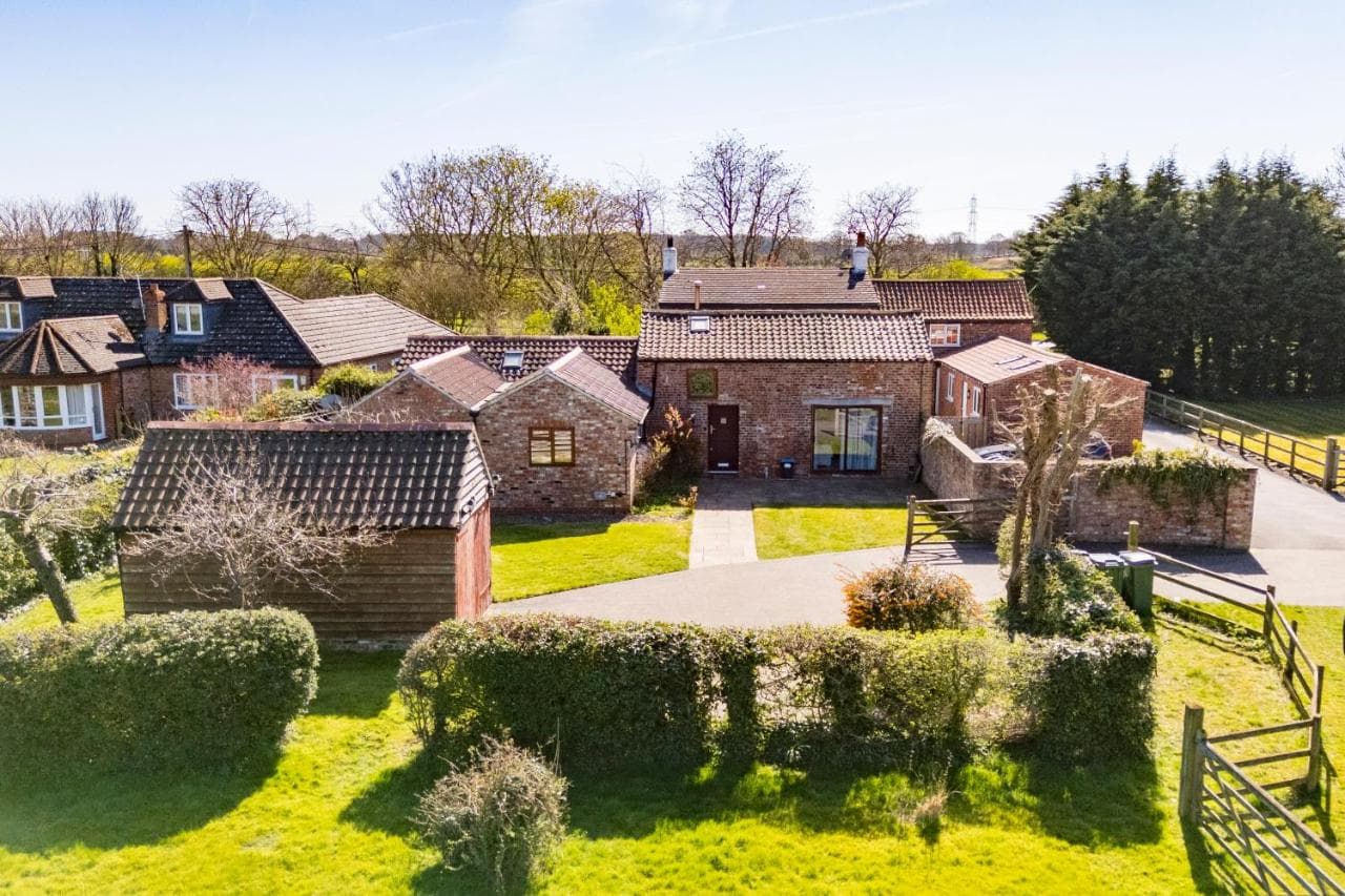 Isabella Place in York - 3 Bed Property, 2 Double Beds, 1 Large Double Bed, Ideal for Families, York, Yorkshire