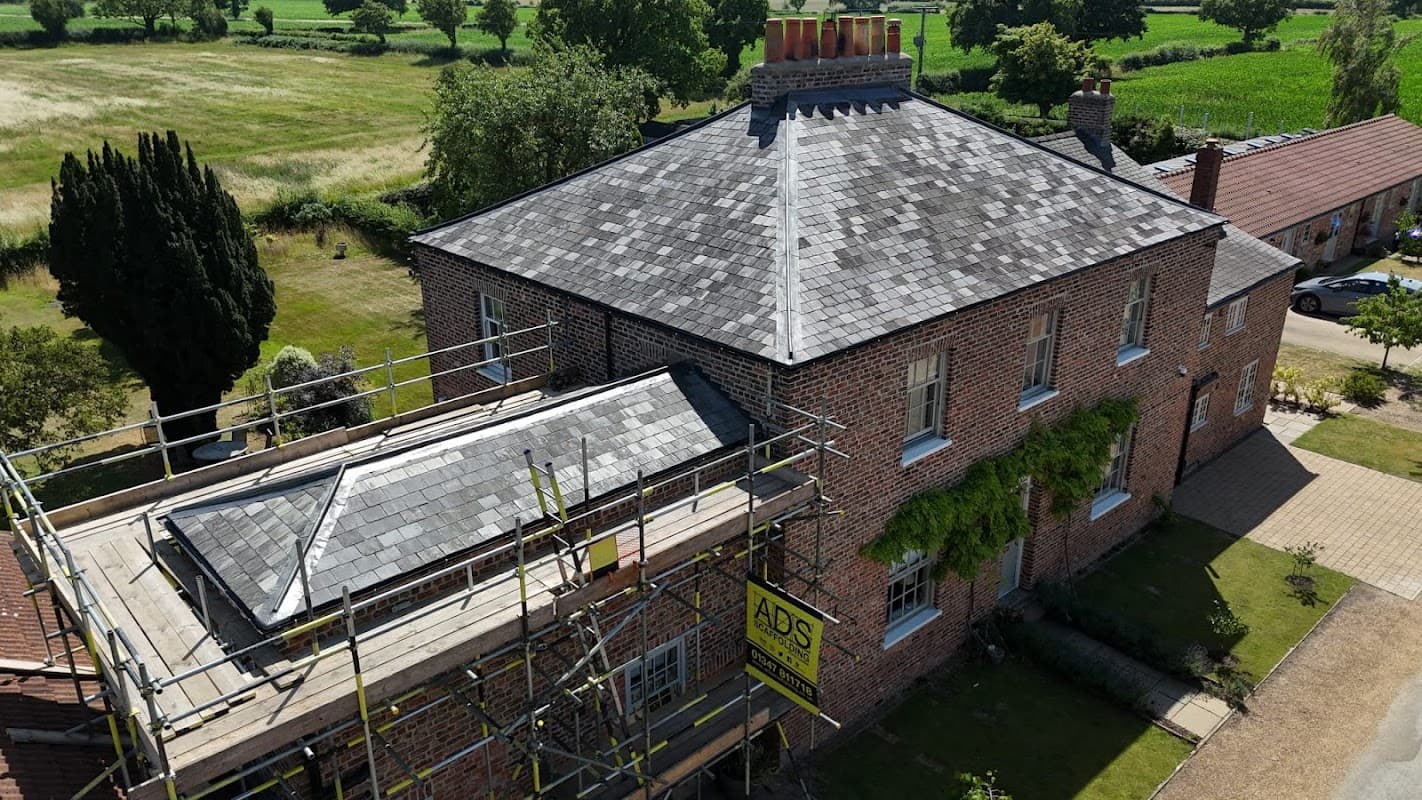 JLR ROOFING - Roofers in york