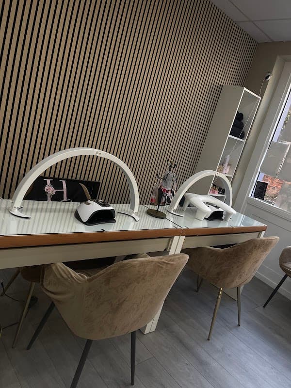 Luna York - Beauty Salons in york