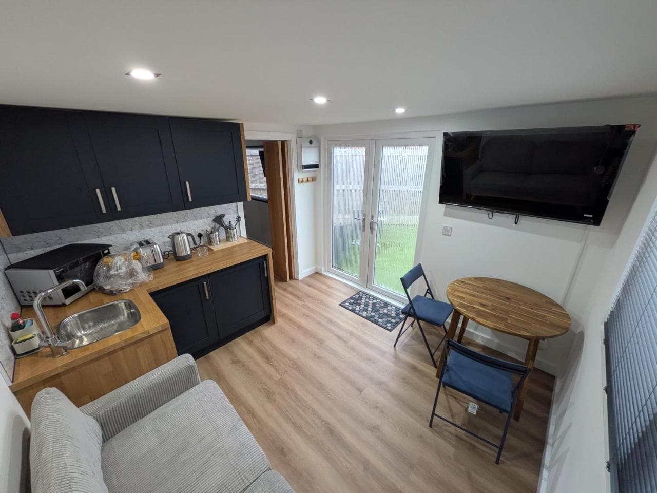 Modern Tiny Garden House, York, Yorkshire