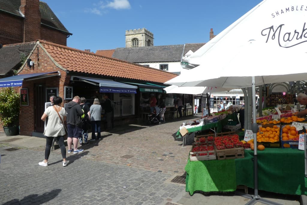 Moo York Deli - Delicatessens in york