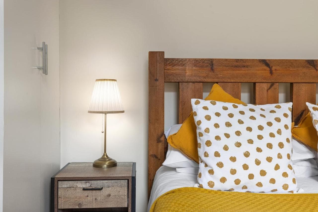 Park Crescent Lodge - Quaint Victorian Home With Free Parking - Lodge in york