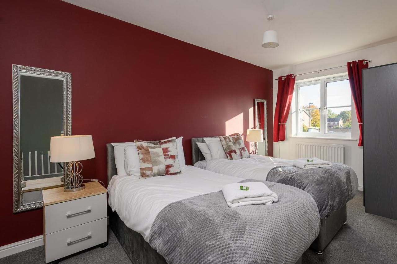 Quiet House, PRKG-3 Cars, Contractors & Families, York Centre 10mins, York, Yorkshire