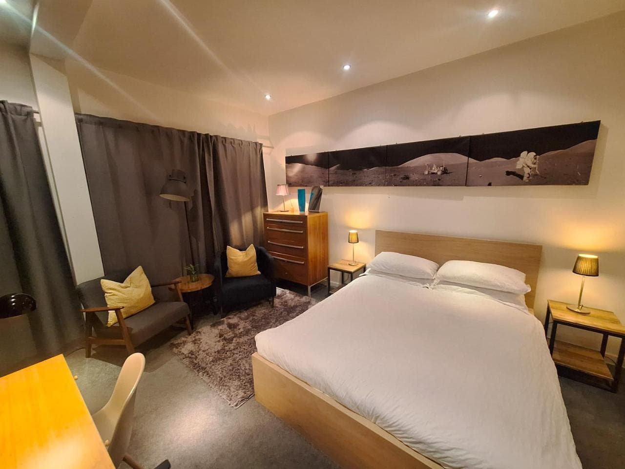 Accommodation at the icecream factory, room in private house in york