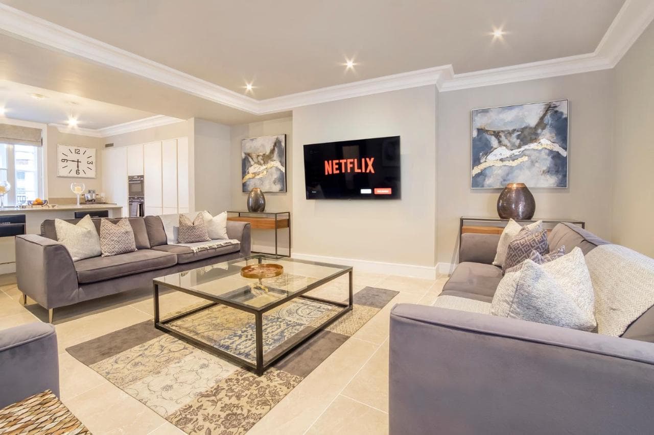 The Presidential Suite, with Free Parking!, York, Yorkshire