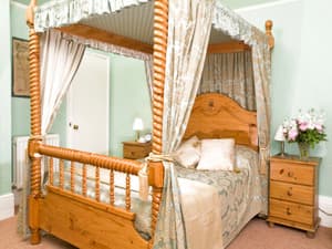 Accommodation at York House in york