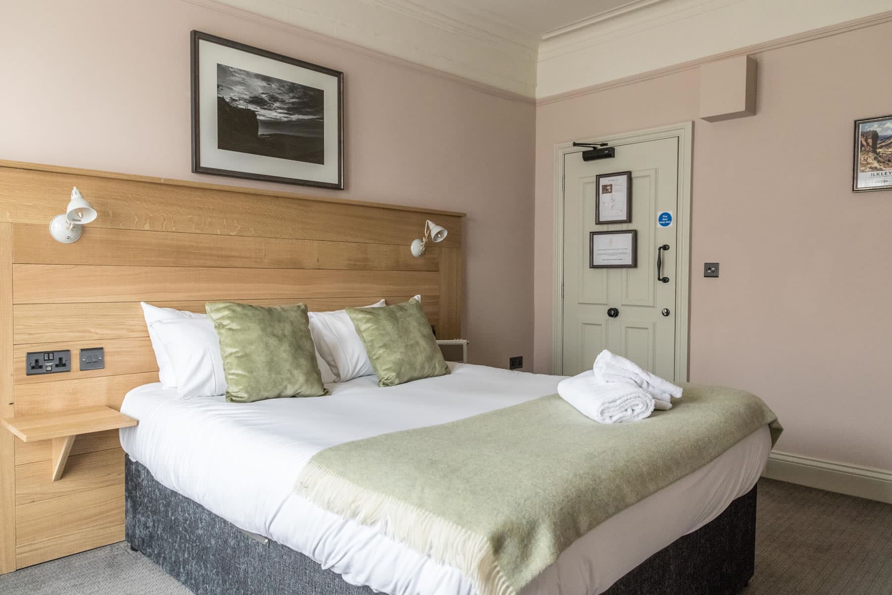 The Black Swan Hotel Image 9