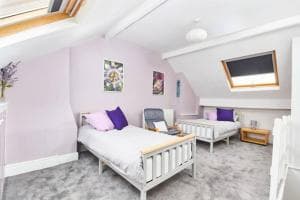 Family House - SHEFFIELD AND PEAK DISTRICT Image 3