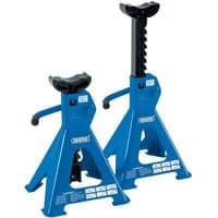 Blue Draper 2 Tonne ratcheting axle stands with adjustable height and sturdy triangular base.