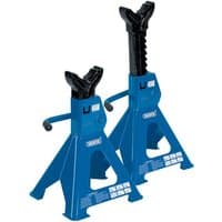 Blue Draper 3 Tonne Ratcheting Axle Stands with adjustable height and sturdy base, featuring black ratchet mechanism.