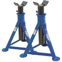 Blue Draper Expert 2 Tonne Axle Stands with adjustable height and V-shaped supports, featuring sturdy triangular bases.