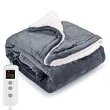 Gray flannel sherpa heated blanket with white interior, remote control with display and buttons, 160x130CM.