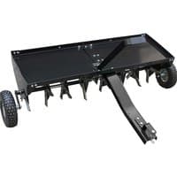 Black Handy 121cm plug aerator with spiked tines, metal frame, and two pneumatic wheels.