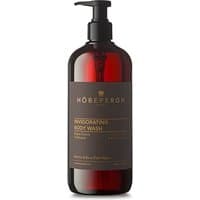 Amber pump bottle of Hobe Pergh Soothing Body Wash, 500 ml, with gold label and black cap.