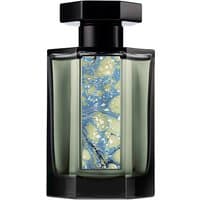 Black hexagonal bottle of L'Artisan Parfumeur Un Air de Bretagne unisex woody perfume, with marbled blue label.