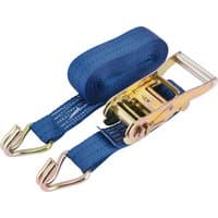 Blue Draper ratcheting tie down strap, 6m x 38mm, with metal hooks and ratchet mechanism, 750kg capacity.